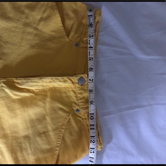 Yellow jean shorts - Picture 4 of 6